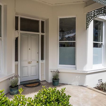 Heritage Honey - Walk To Octagon, Museum & Cafes Dunedin Esterno foto